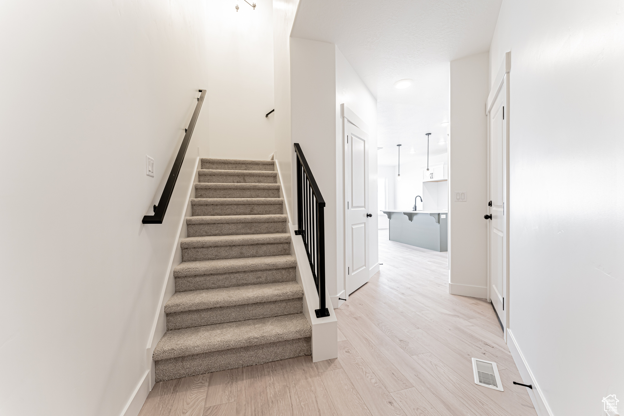 706 W 4500 #307, Mapleton, Utah image 2