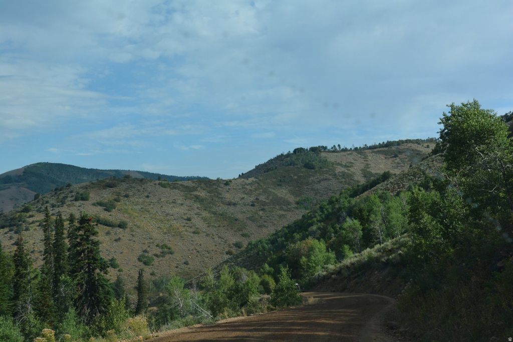Photo of 266 SUNRIDGE - TAX ID 230130266, Huntsville, UT 84317 (MLS # 2156882)
