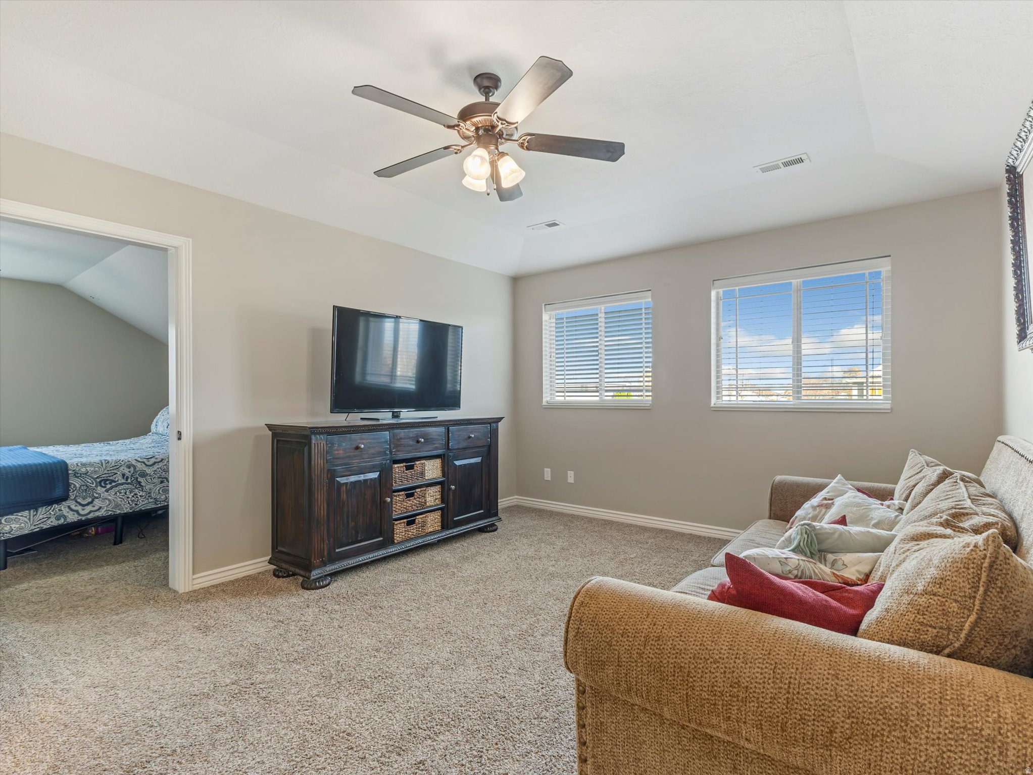 VILLAGE COTTAGES - Residential