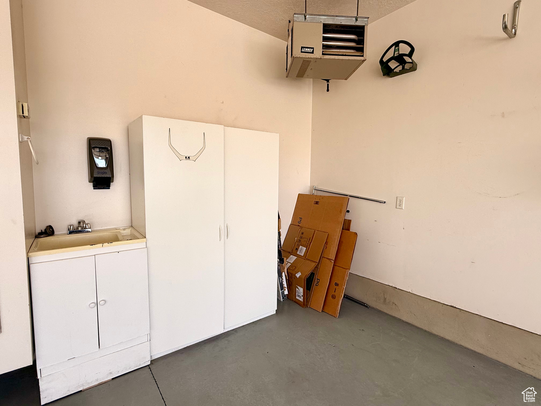 MIKES WEST WOOD SUBD - Residential
