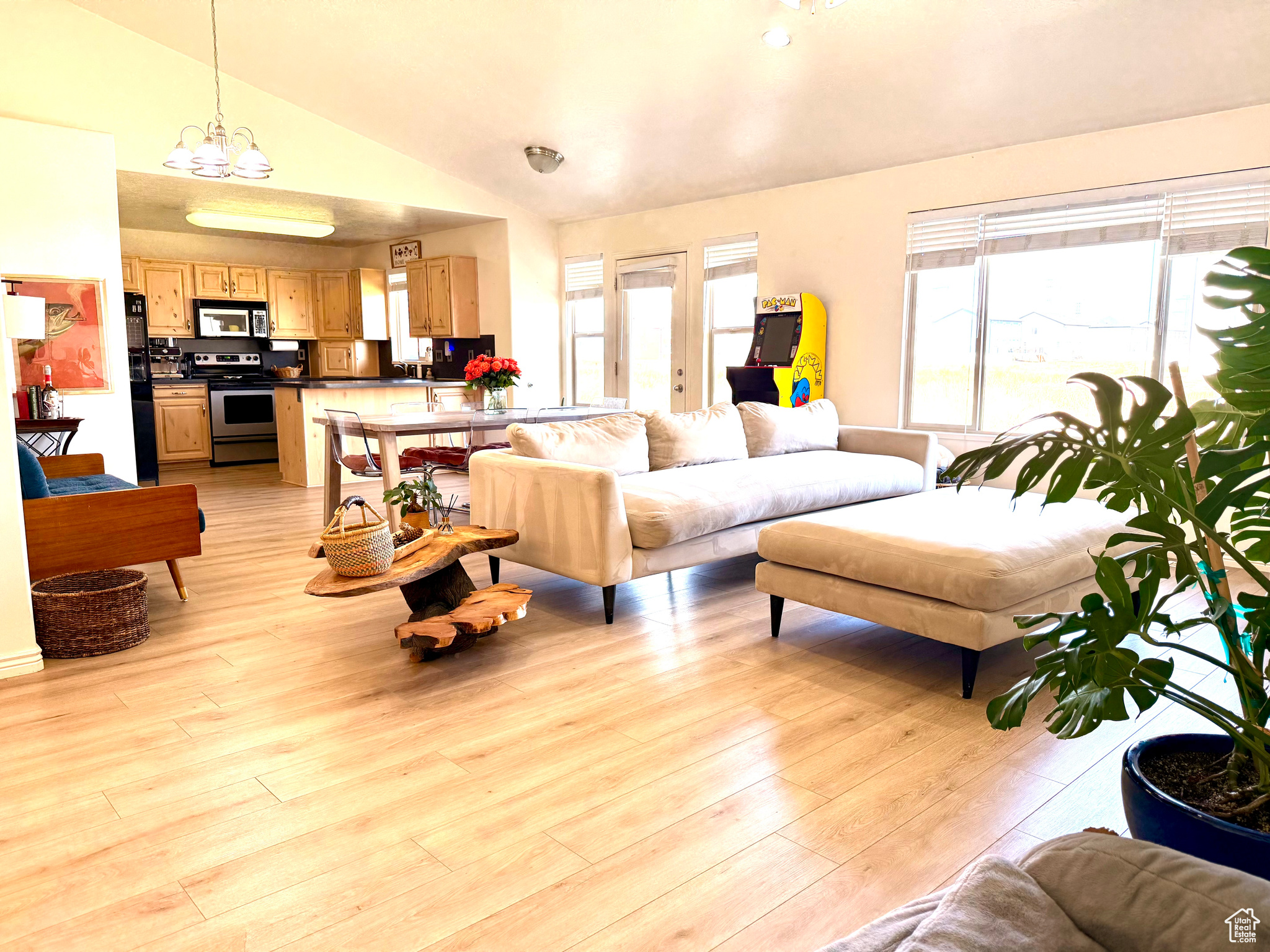 MIKES WEST WOOD SUBD - Residential
