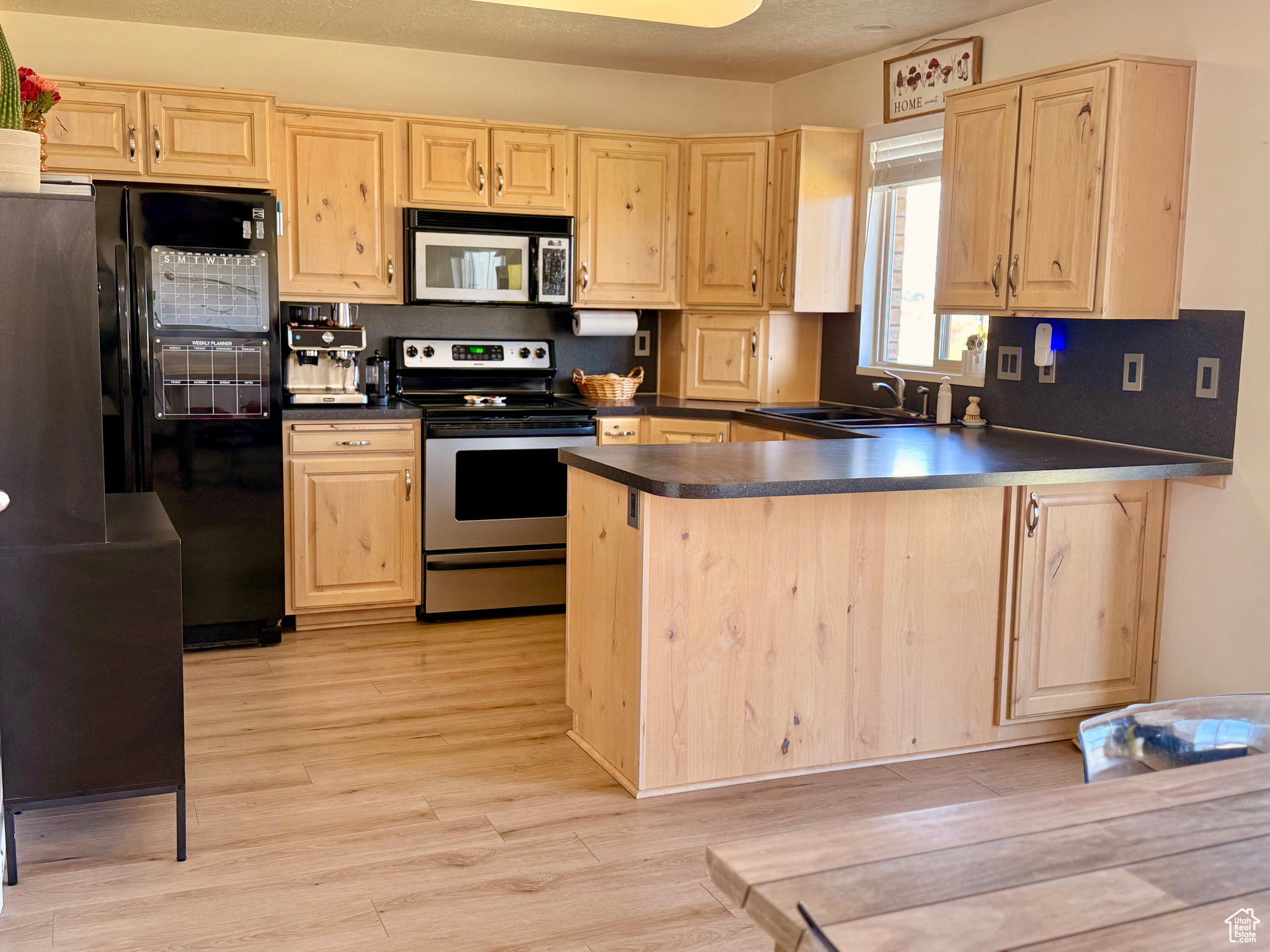 MIKES WEST WOOD SUBD - Residential
