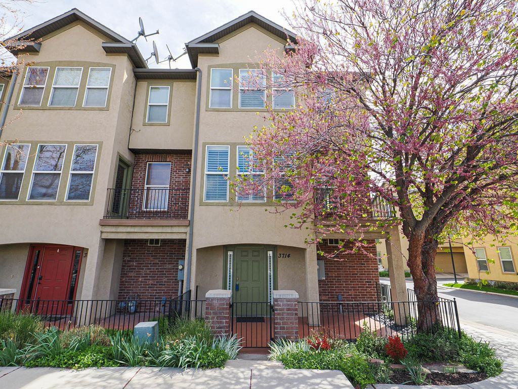 Photo of 3714 S MARKINCH WAY, Salt Lake City, UT 84115 (MLS # 2150968)