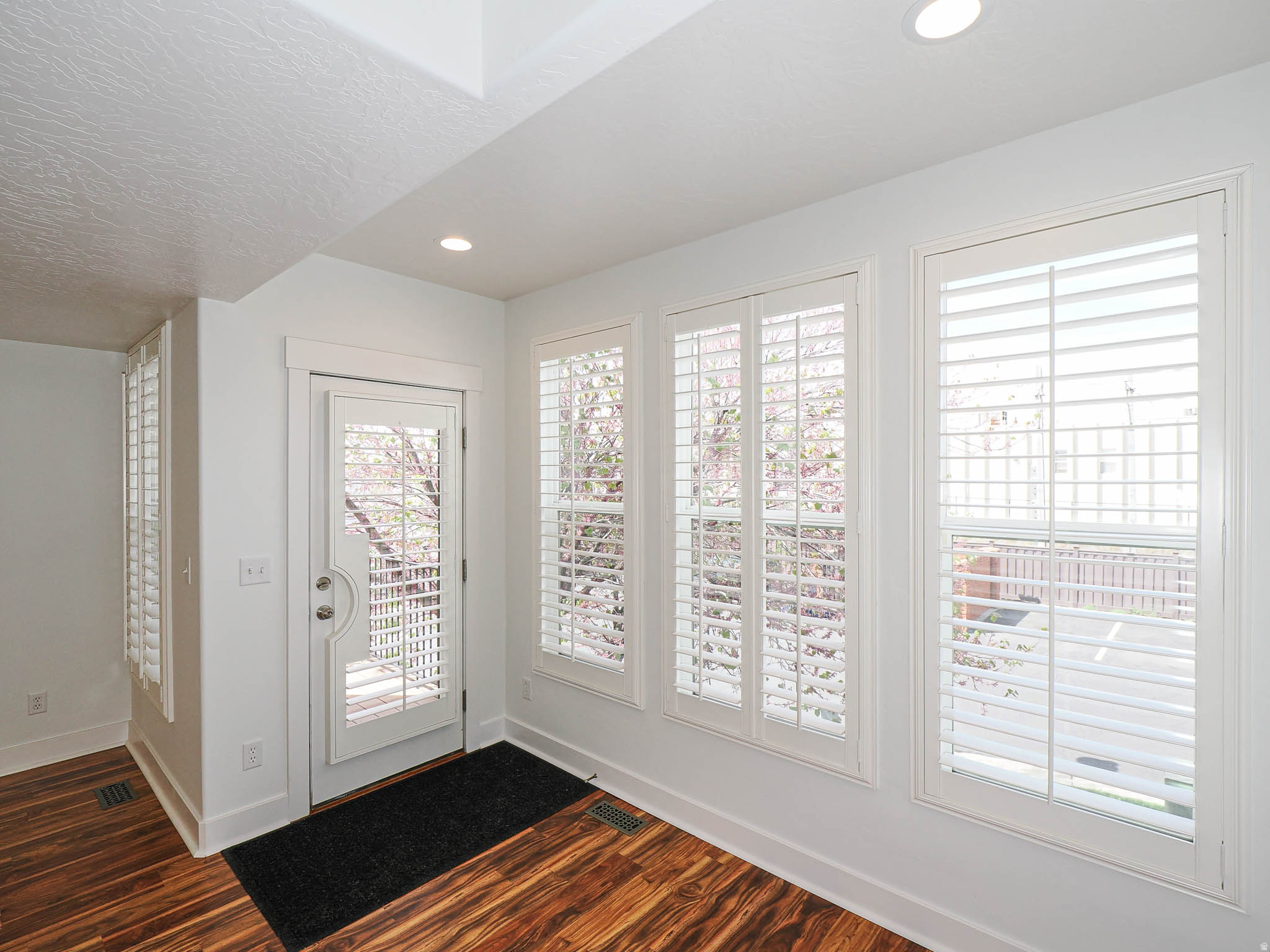 WAVERLY - Residential