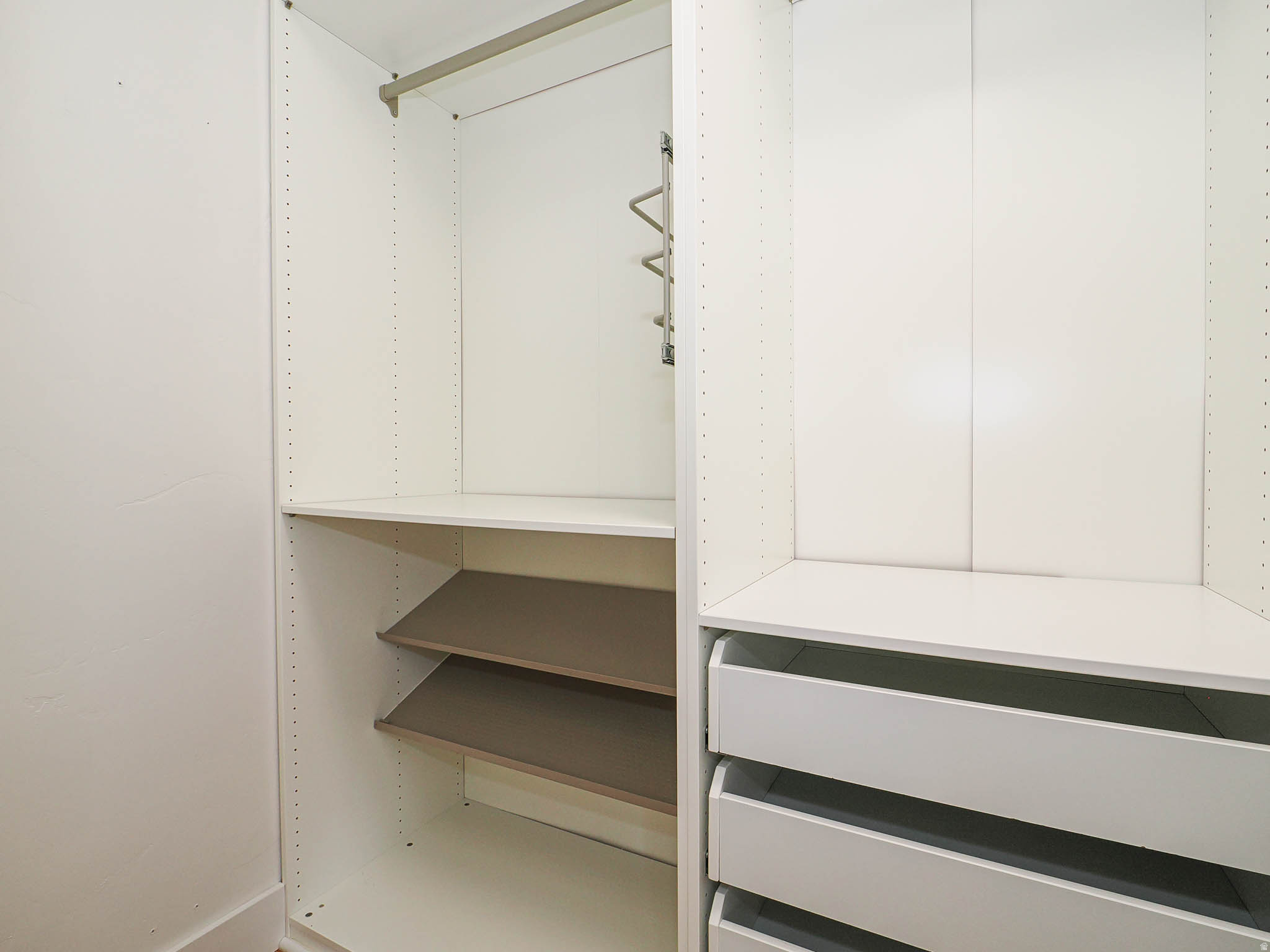 WAVERLY - Residential