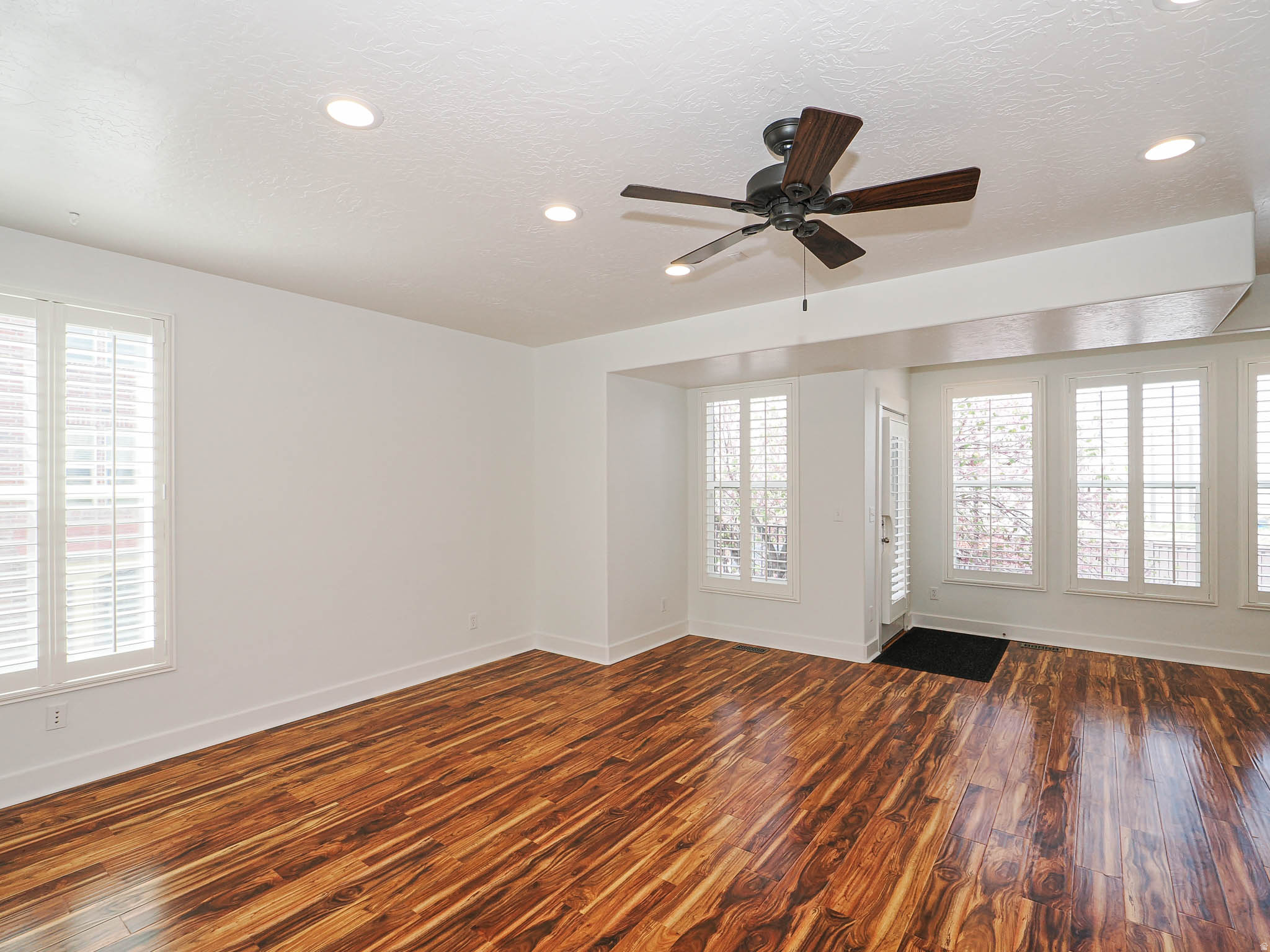 WAVERLY - Residential