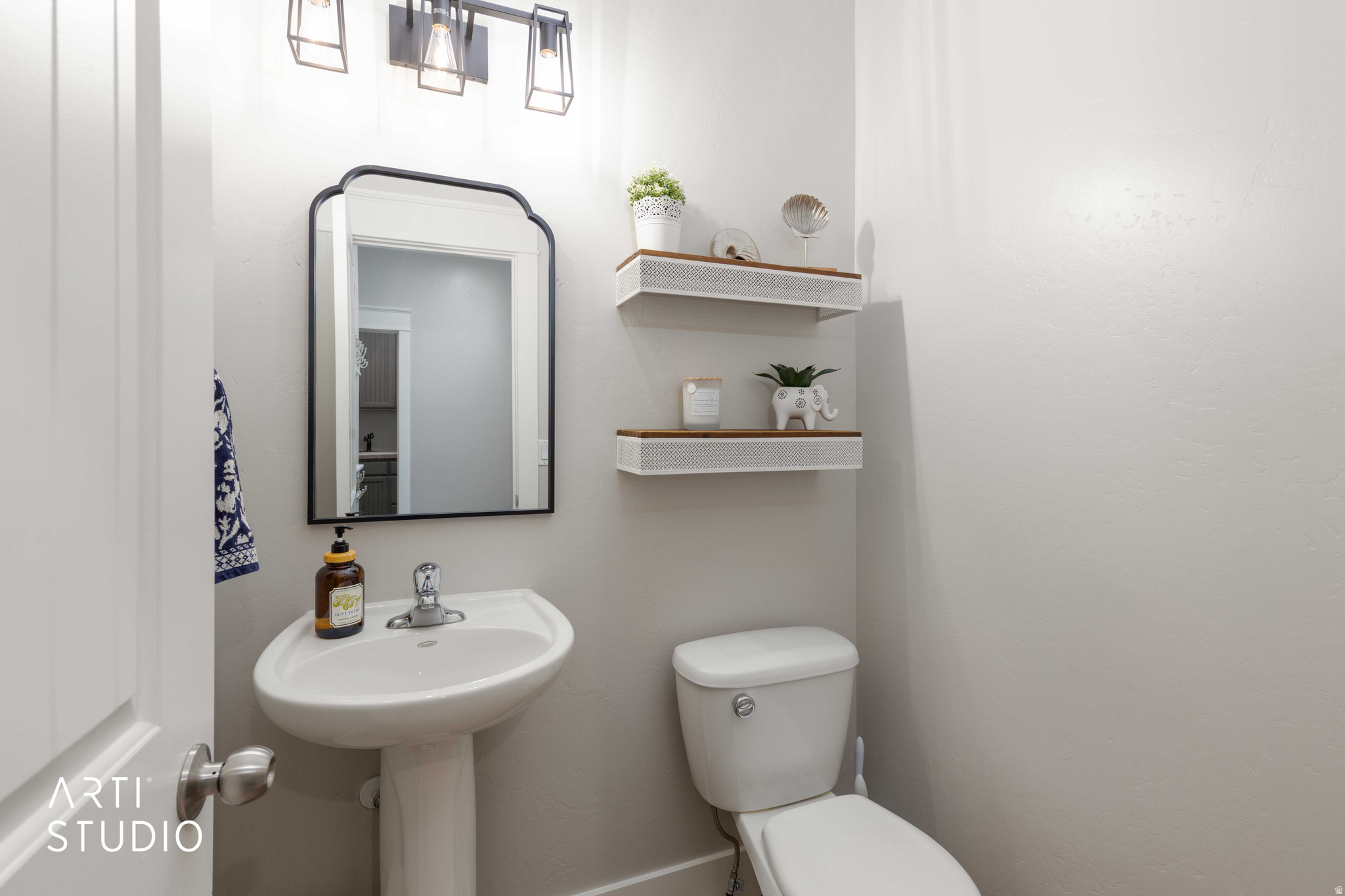 SHADY SPRINGS ESTATES - Residential