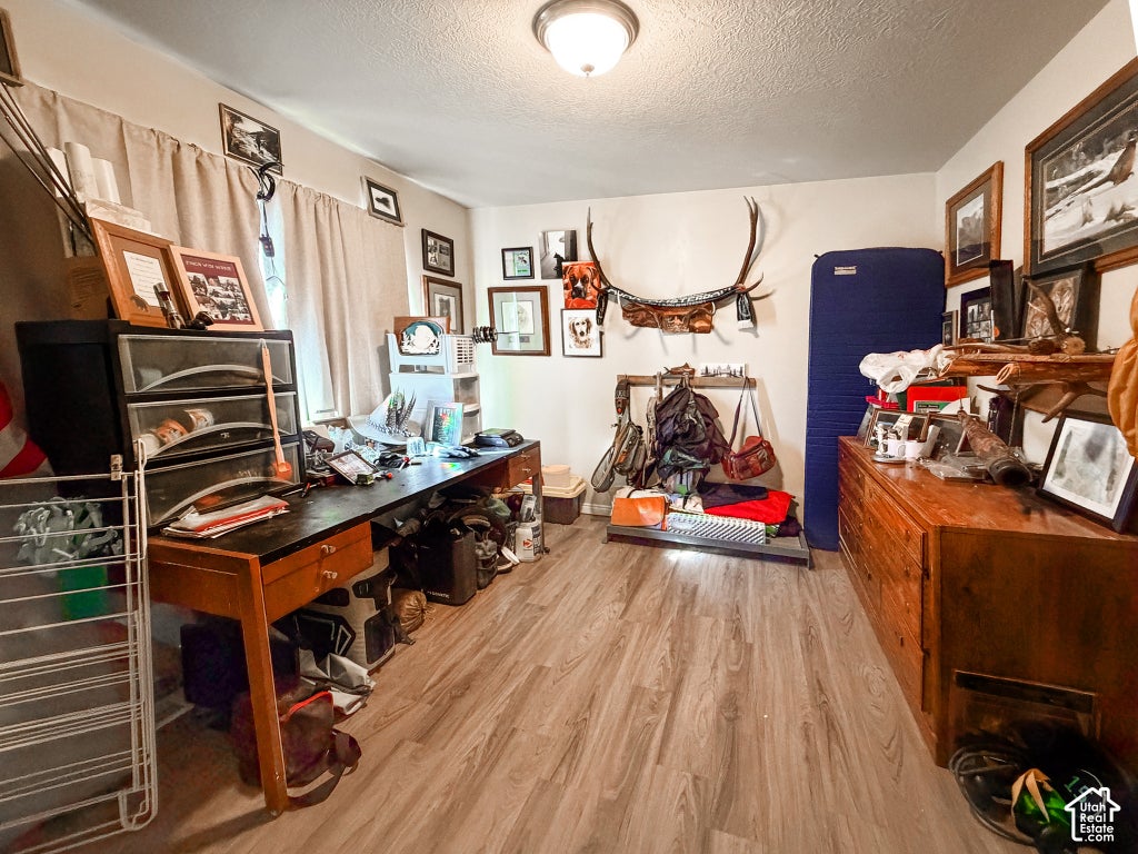 Photo of 1440 W 2175 S, Syracuse, UT 84075 (MLS # 2188620)