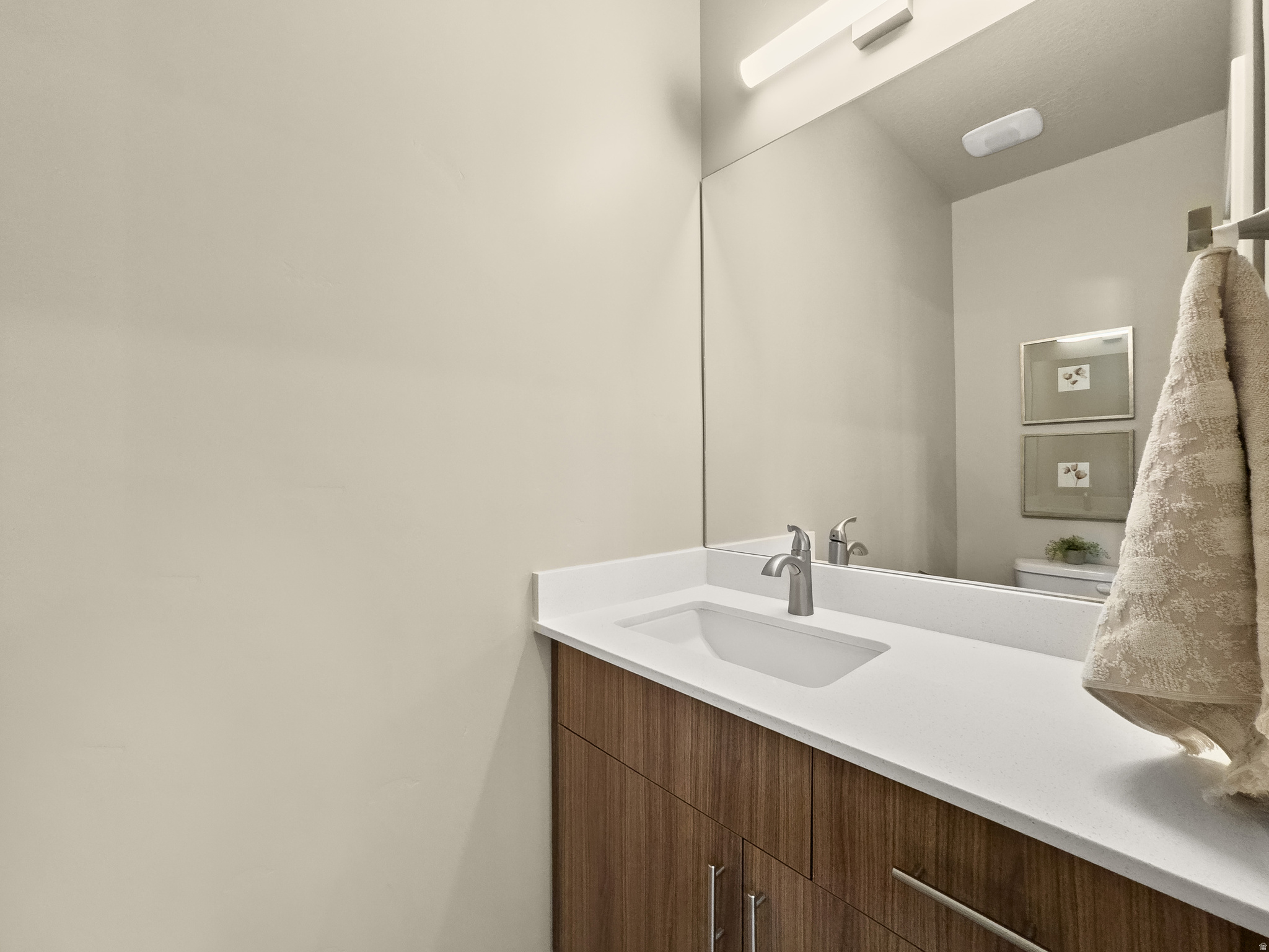 LATITUDE 40 - Residential