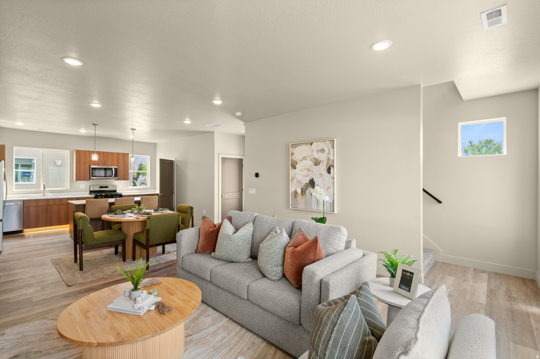 LATITUDE 40 - Residential