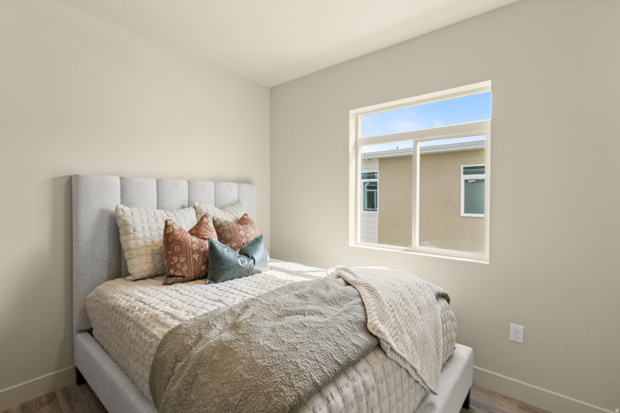 LATITUDE 40 - Residential