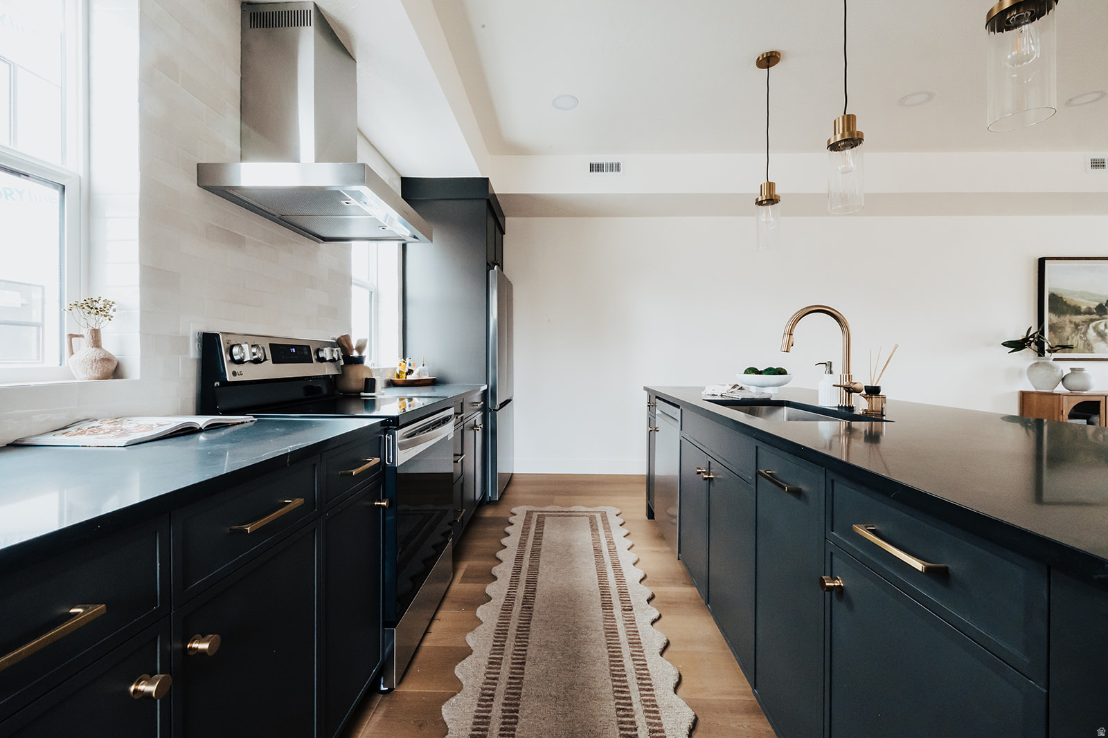 RESIDENTS ON 9TH - Residential