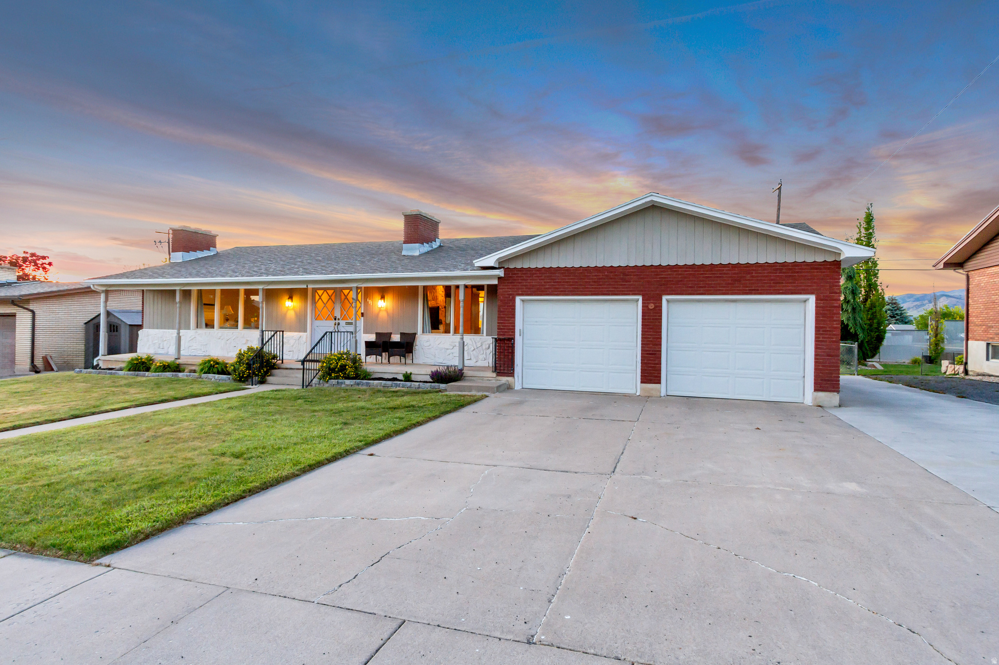 THOMPSON & PACKER - Residential