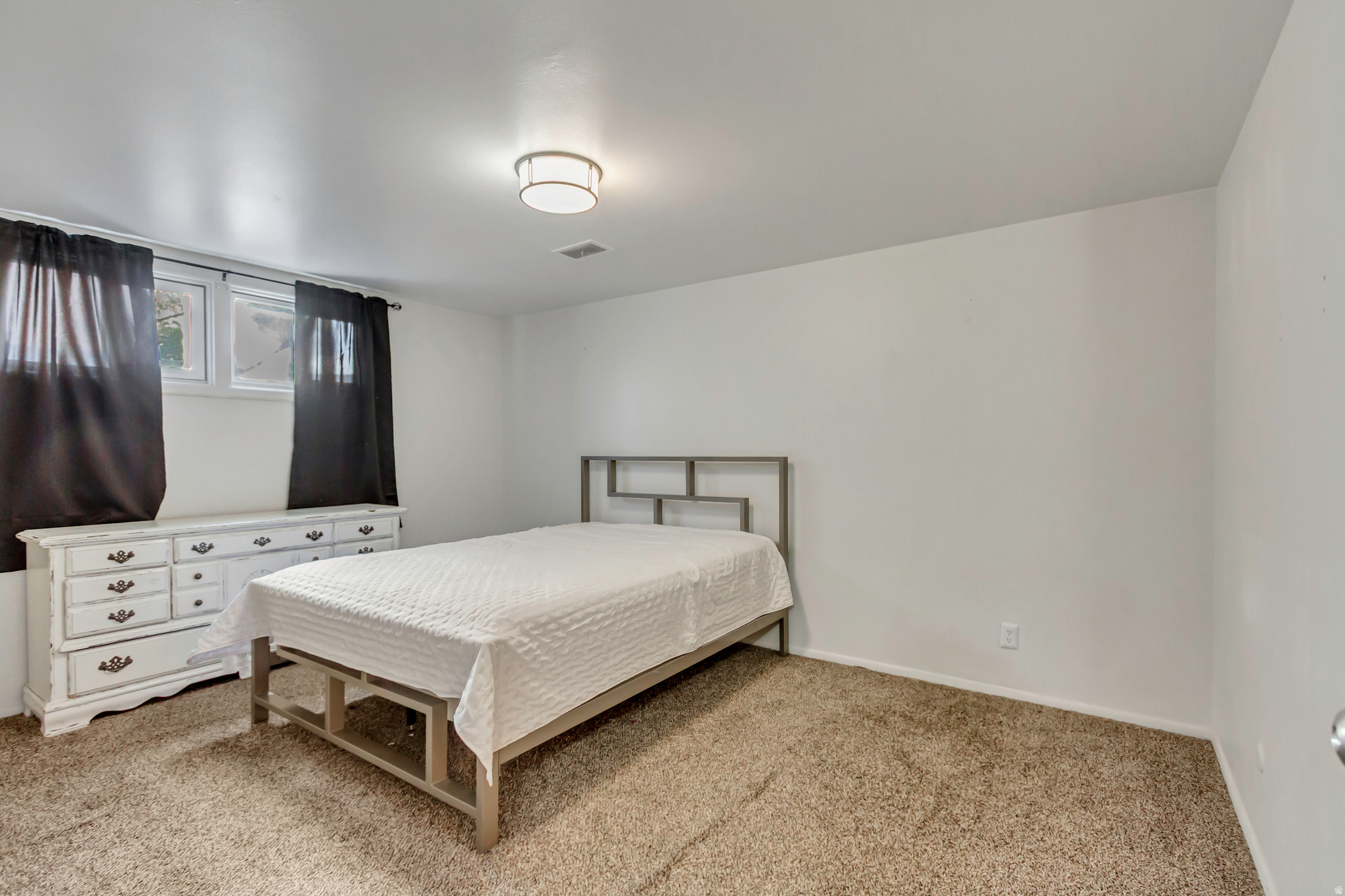 THOMPSON & PACKER - Residential