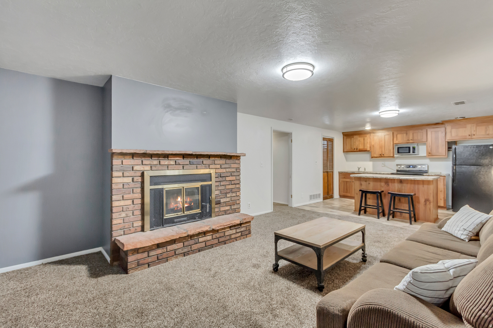 THOMPSON & PACKER - Residential