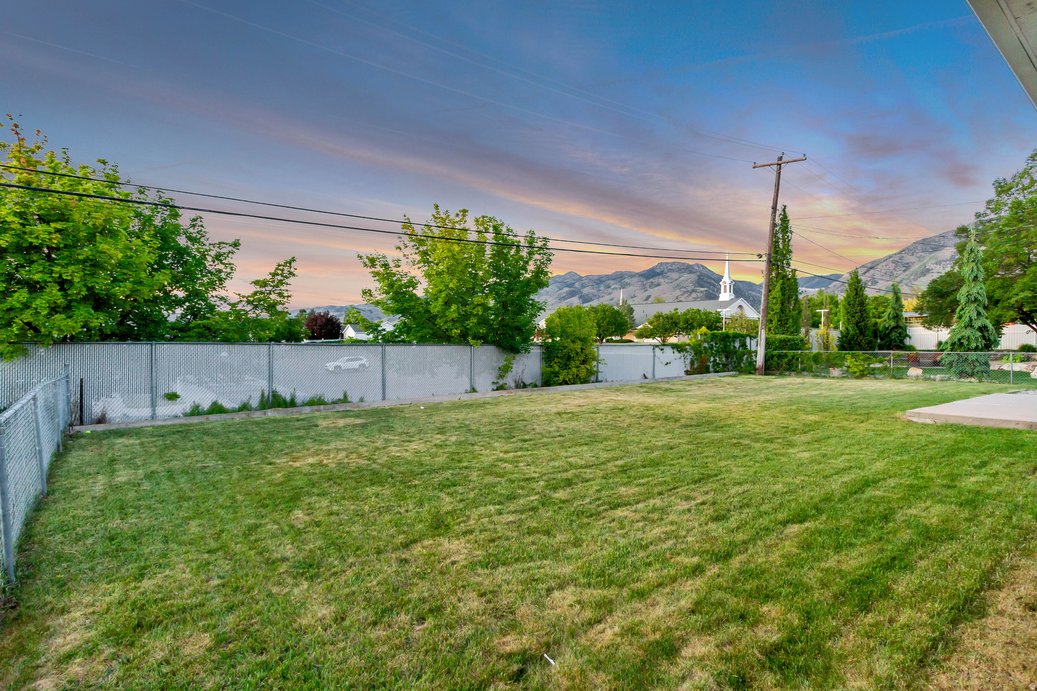 THOMPSON & PACKER - Residential
