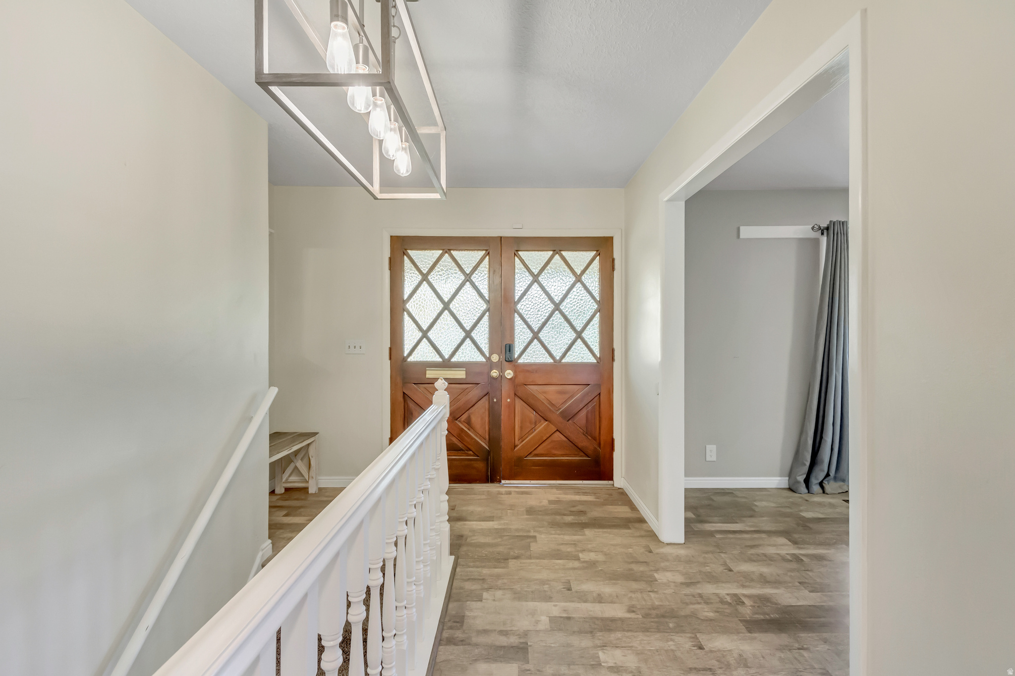 THOMPSON & PACKER - Residential