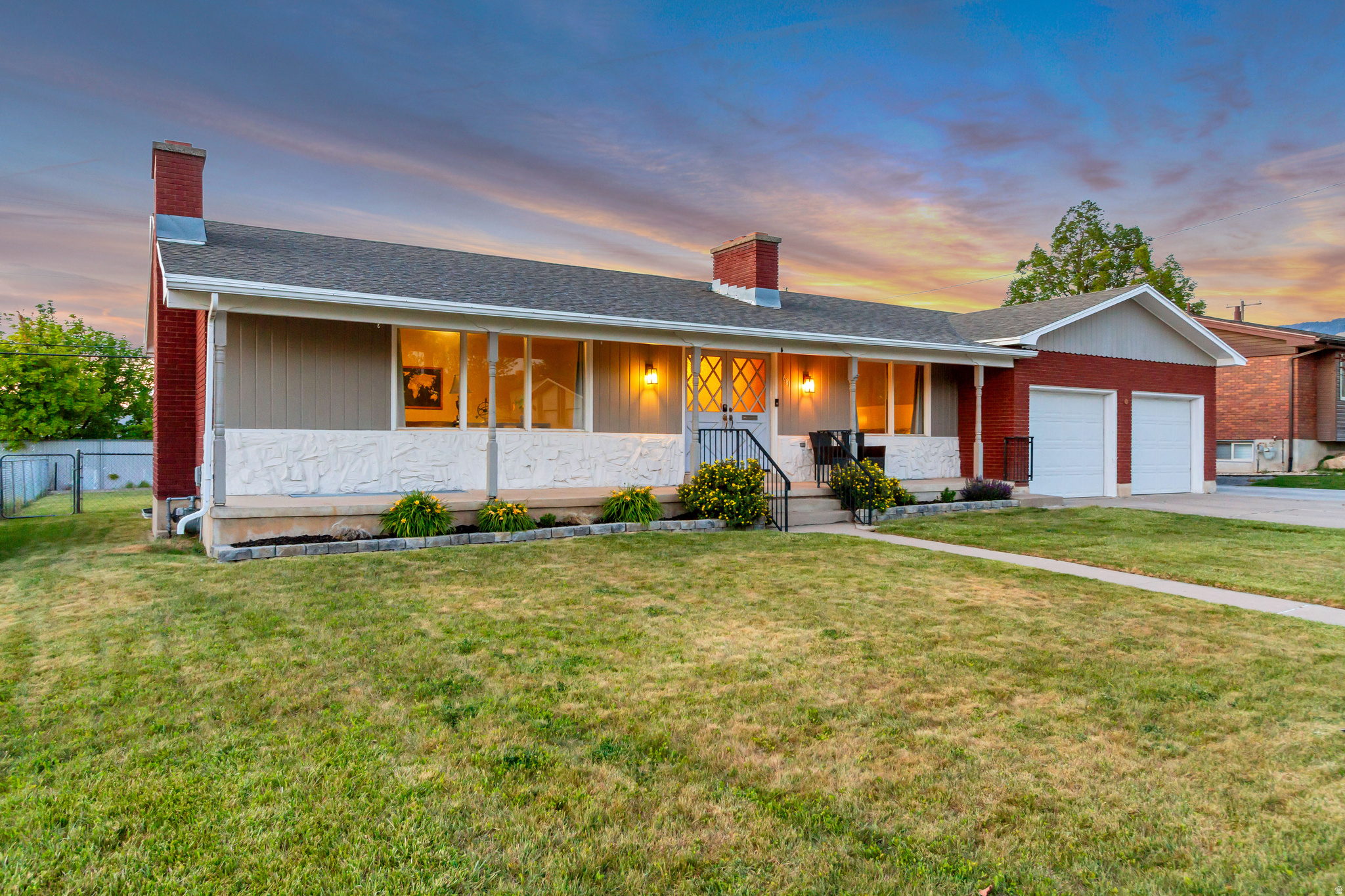 THOMPSON & PACKER - Residential