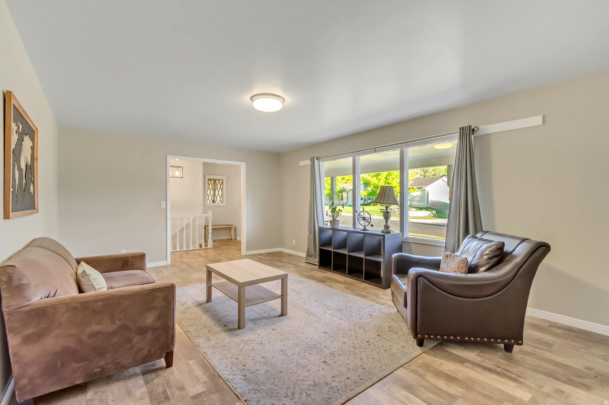 THOMPSON & PACKER - Residential