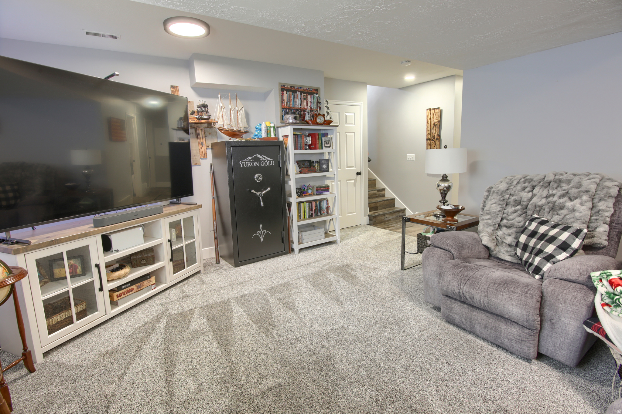 SUMMER MEADOW - Residential