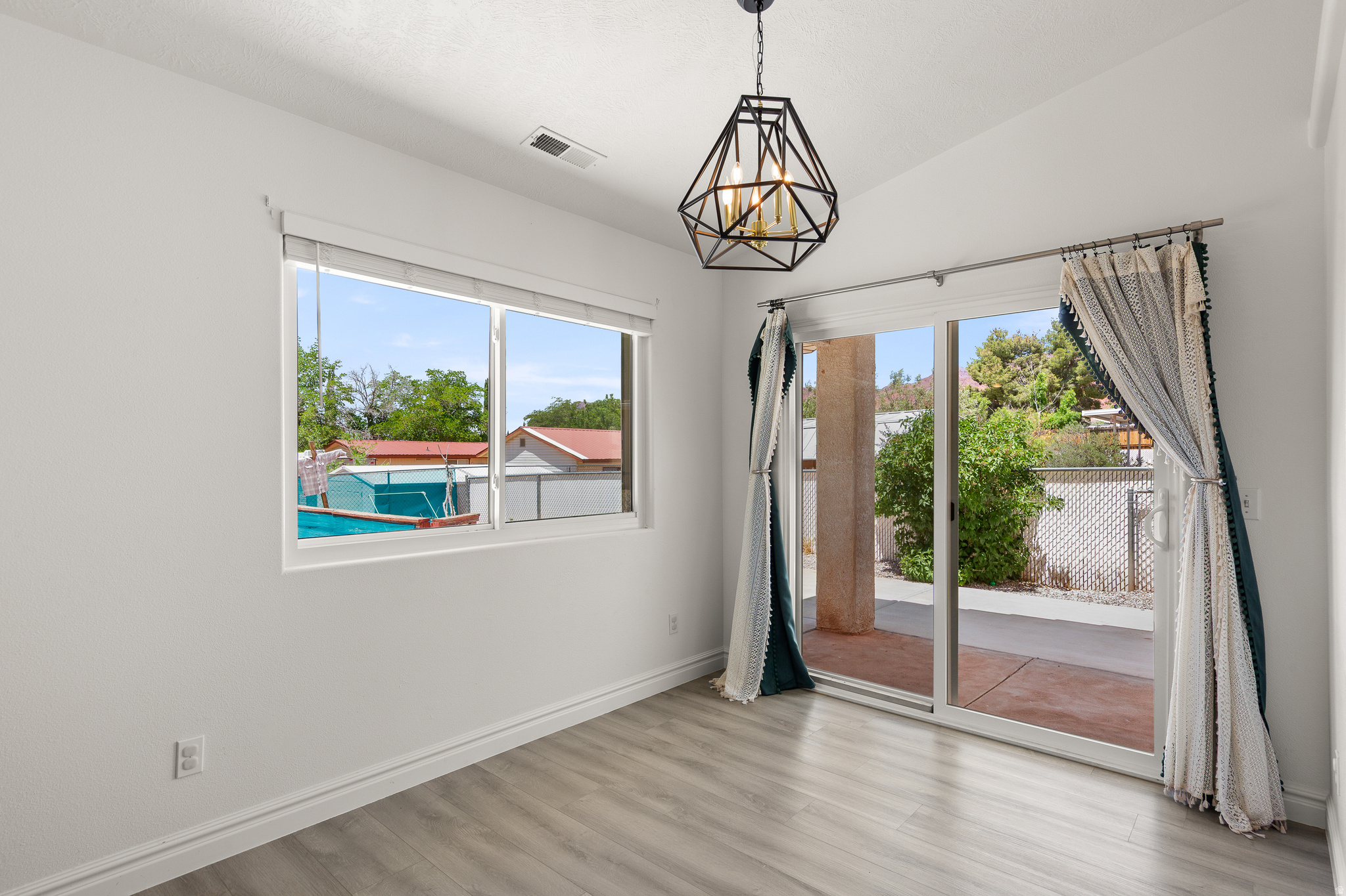 SUMMIT RIDGE 1 - Residential