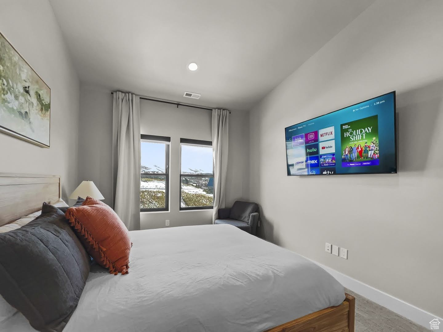 MAYFLOWER LAKESIDE - Residential