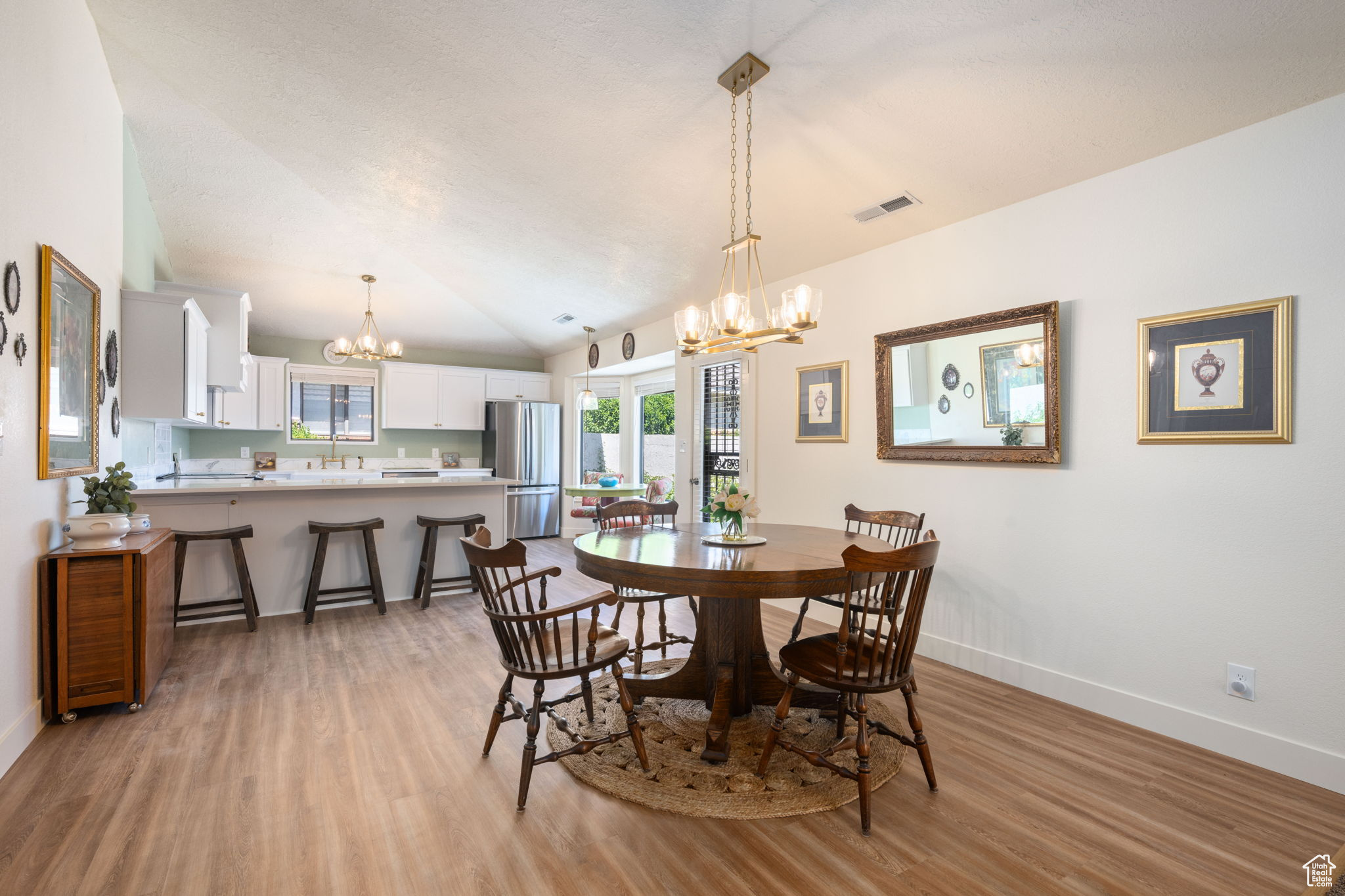 VINTAGE 1 AMD - Residential