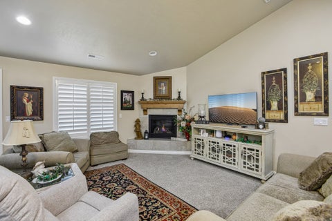 Tiny photo for 482 HYDE PARK LN, Kaysville, UT 84037 (MLS # 2186761)