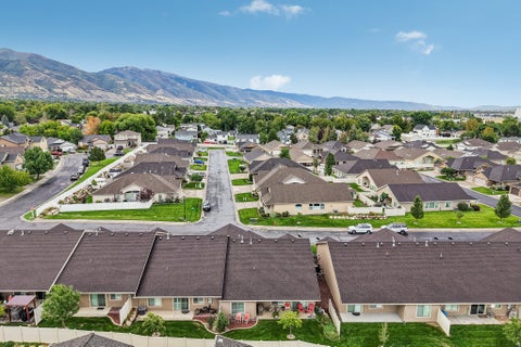 Tiny photo for 482 HYDE PARK LN, Kaysville, UT 84037 (MLS # 2186761)