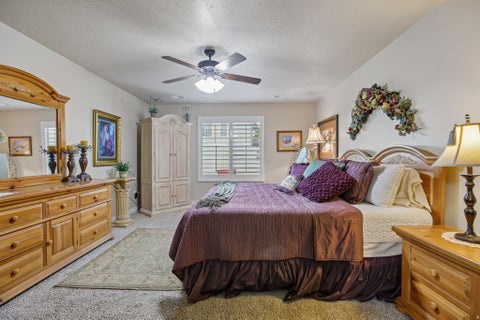 Tiny photo for 482 HYDE PARK LN, Kaysville, UT 84037 (MLS # 2186761)