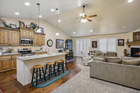 Tiny photo for 482 HYDE PARK LN, Kaysville, UT 84037 (MLS # 2186761)