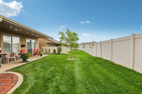 Tiny photo for 482 HYDE PARK LN, Kaysville, UT 84037 (MLS # 2186761)