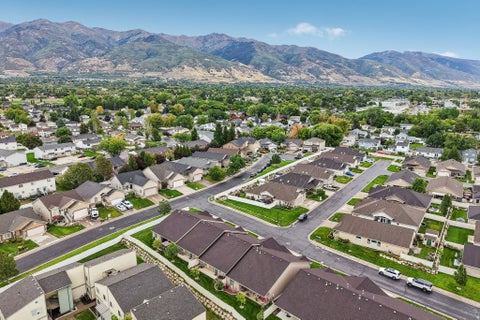 Tiny photo for 482 HYDE PARK LN, Kaysville, UT 84037 (MLS # 2186761)