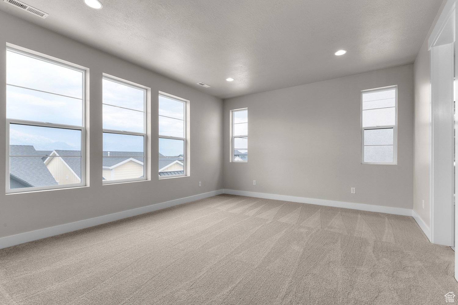 HOLBROOK E VILLAS 640 - Residential