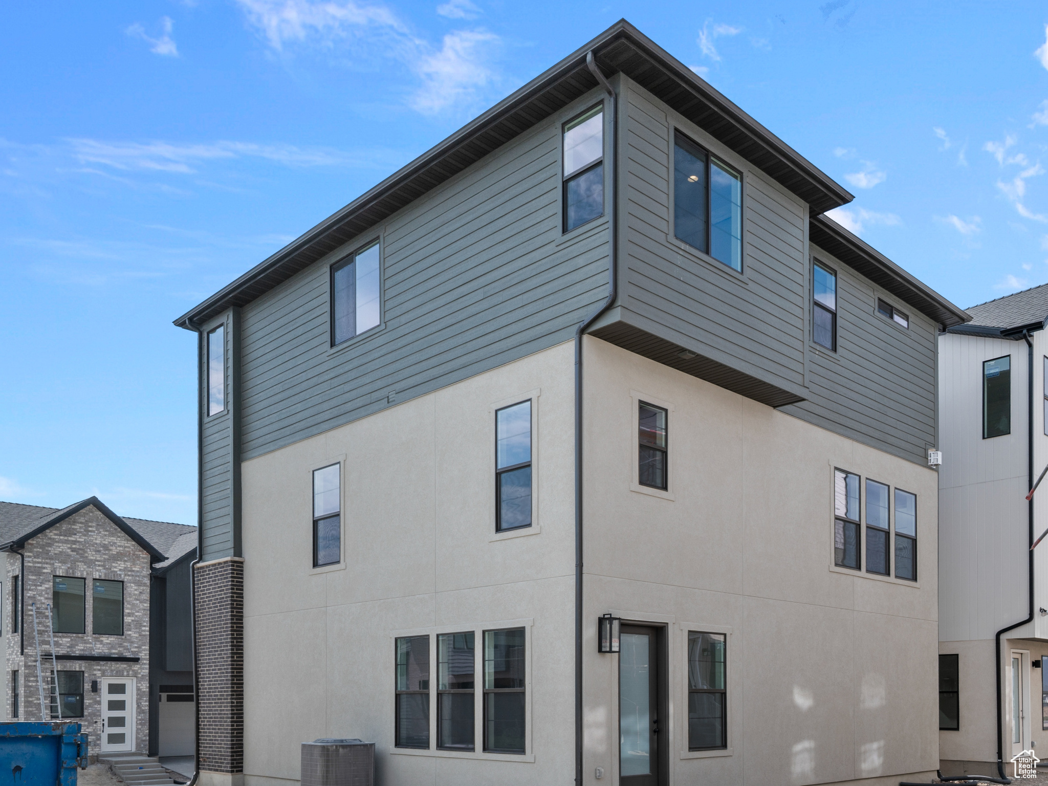 HOLBROOK E VILLAS 640 - Residential