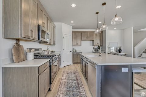 Tiny photo for 6761 S GLADE CREEK DR #229, West Jordan, UT 84081 (MLS # 2092396)