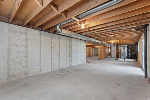Tiny photo for 717 WOODRIDGE DR, Layton, UT 84040 (MLS # 2157736)