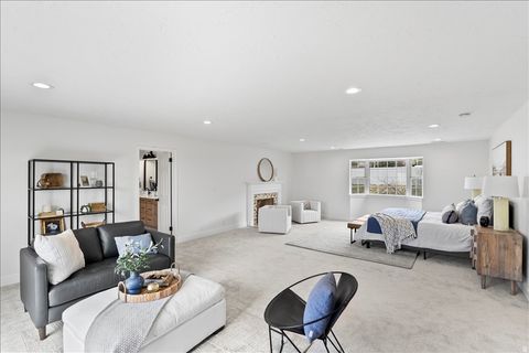 Tiny photo for 717 WOODRIDGE DR, Layton, UT 84040 (MLS # 2157736)
