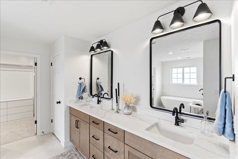 Tiny photo for 717 WOODRIDGE DR, Layton, UT 84040 (MLS # 2157736)