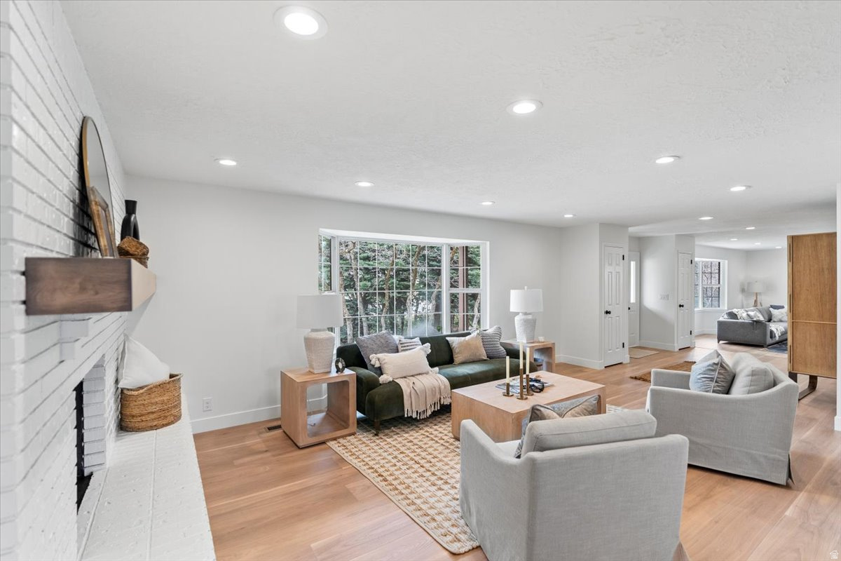 WOODRIDGE EST 2 - Residential