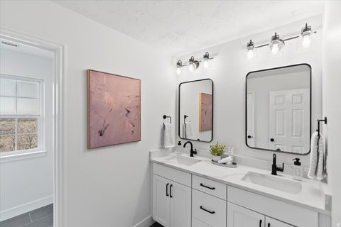 Tiny photo for 717 WOODRIDGE DR, Layton, UT 84040 (MLS # 2157736)