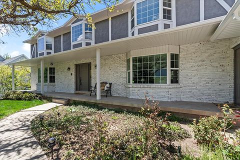 Tiny photo for 717 WOODRIDGE DR, Layton, UT 84040 (MLS # 2157736)