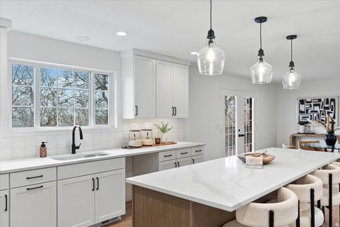 Tiny photo for 717 WOODRIDGE DR, Layton, UT 84040 (MLS # 2157736)