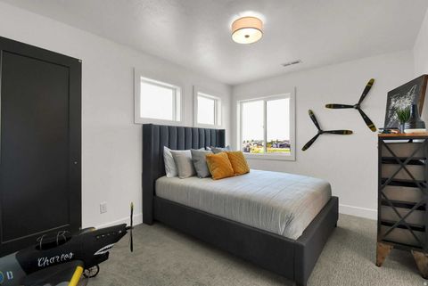 Tiny photo for 677 E 2450 N, North Logan, UT 84341 (MLS # 2150281)