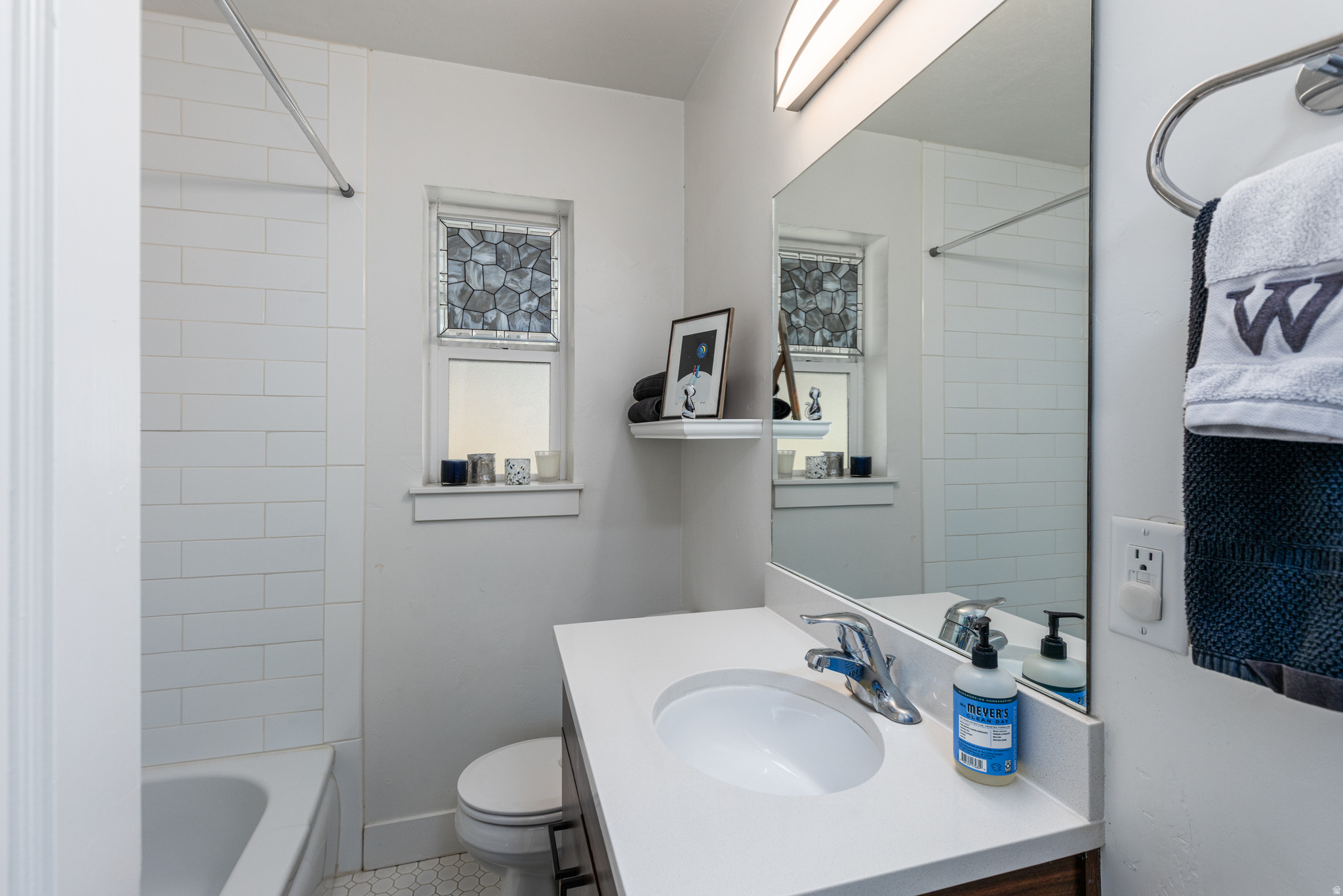 MOUNTAIR ACRES - Residential