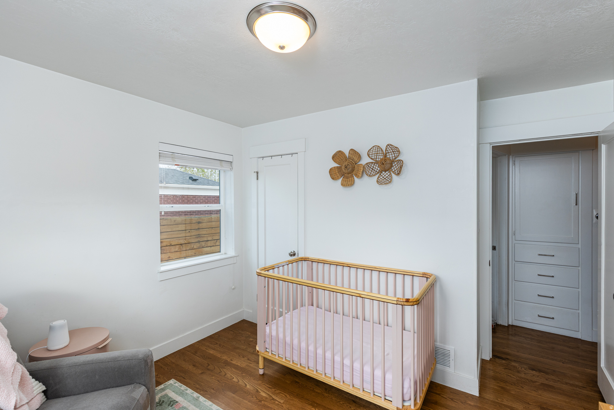 MOUNTAIR ACRES - Residential