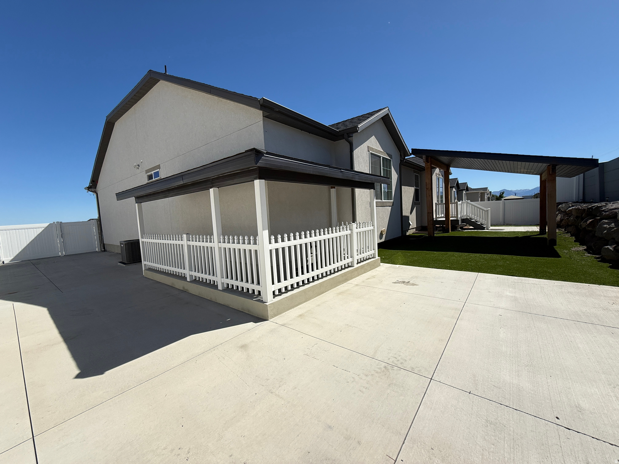 C W FARMS - Residential