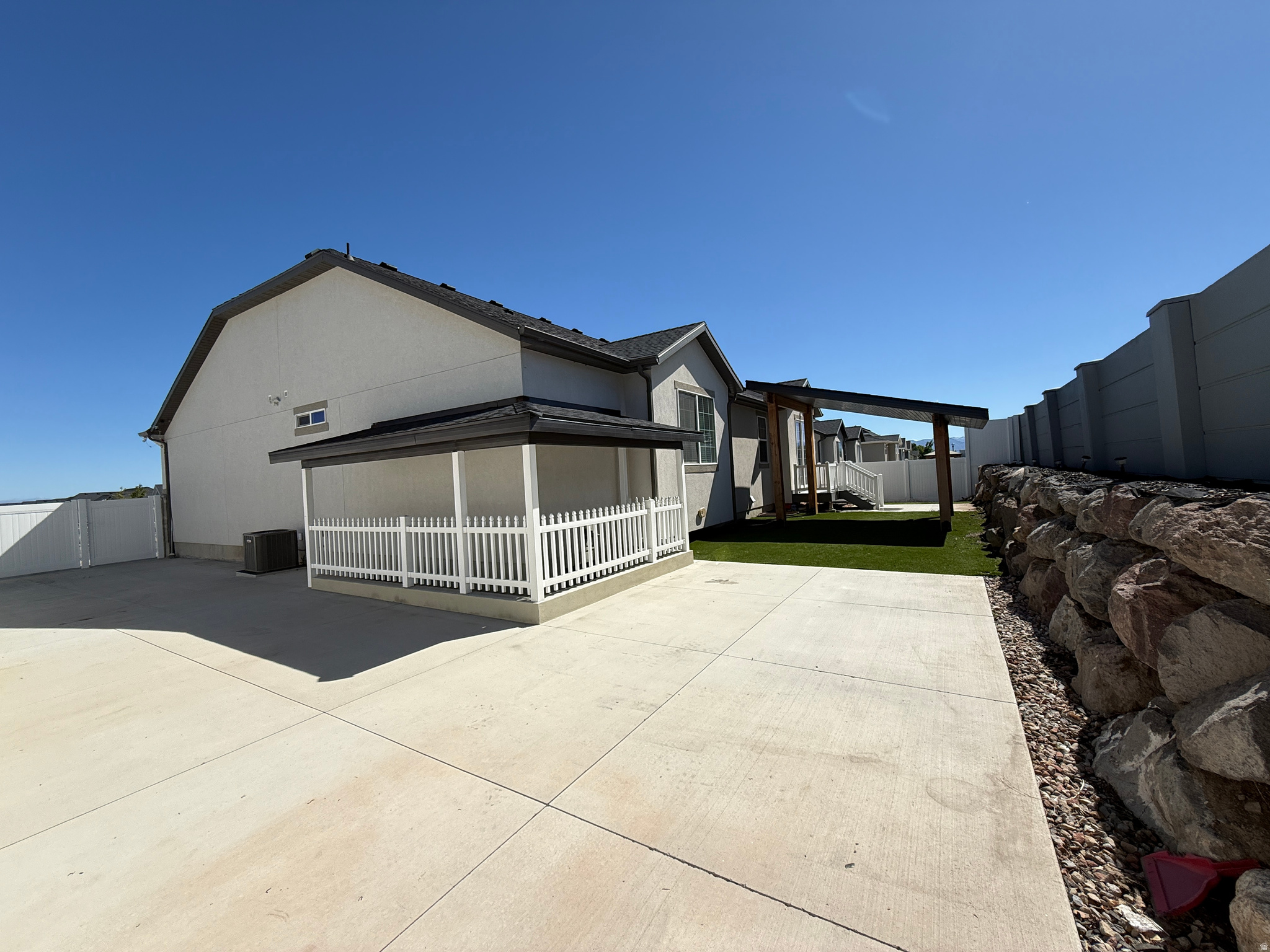 C W FARMS - Residential