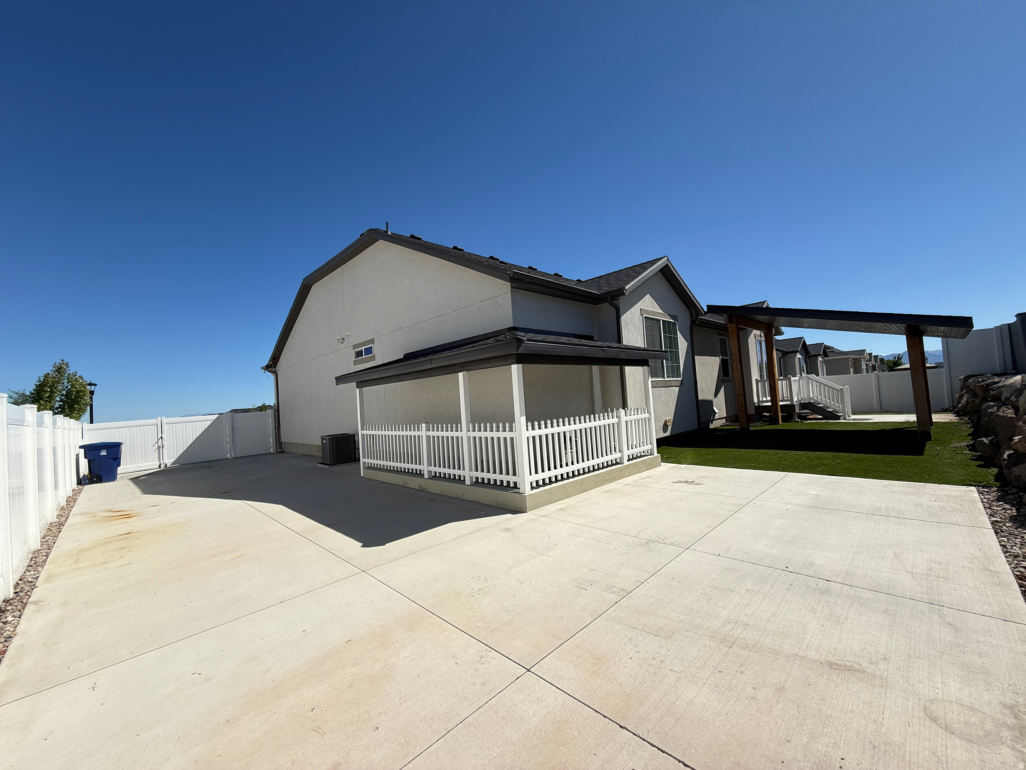 C W FARMS - Residential