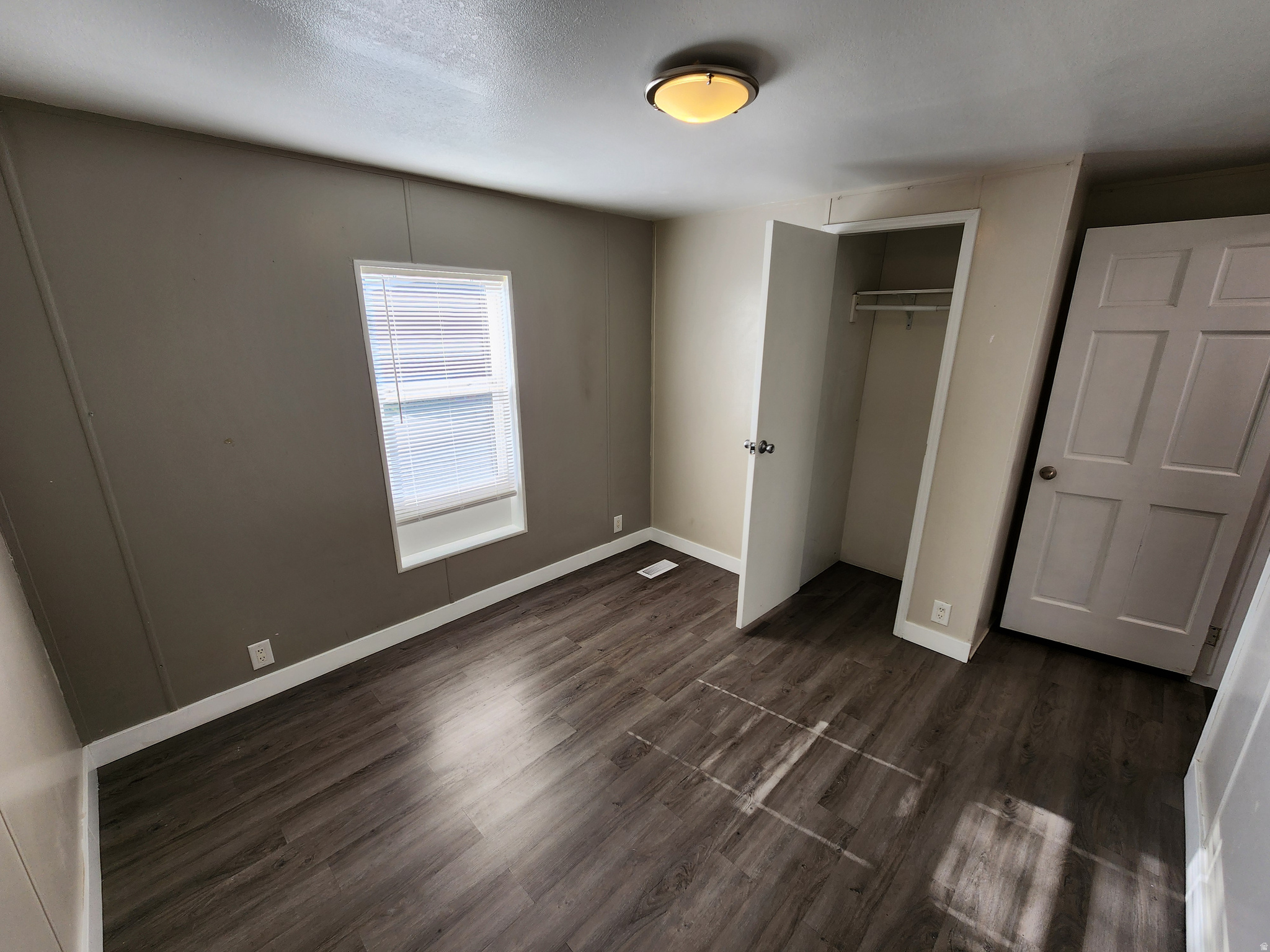 MEADOWBROOK VILLAGE - Residential